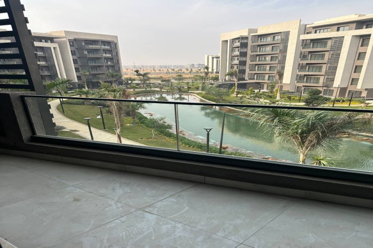 شقة مميزة للبيع في البريفادو – مدينتي 