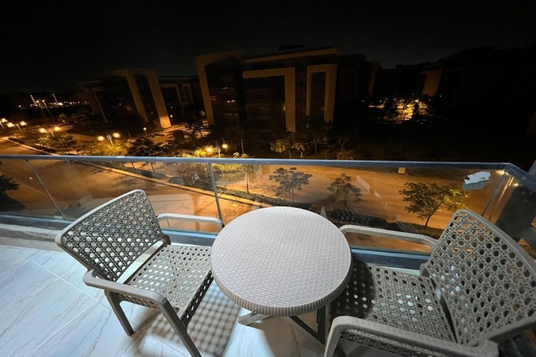  furnished apartment for rent-madinaty 