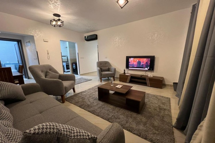 furnished apartment for rent-madinaty 
