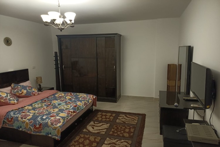  Furnished Apartment With a Garden-Al Rehab City 