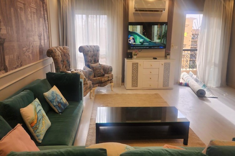  Premium Furnished Apartment for Long-Term Rent in Al Rehab 
